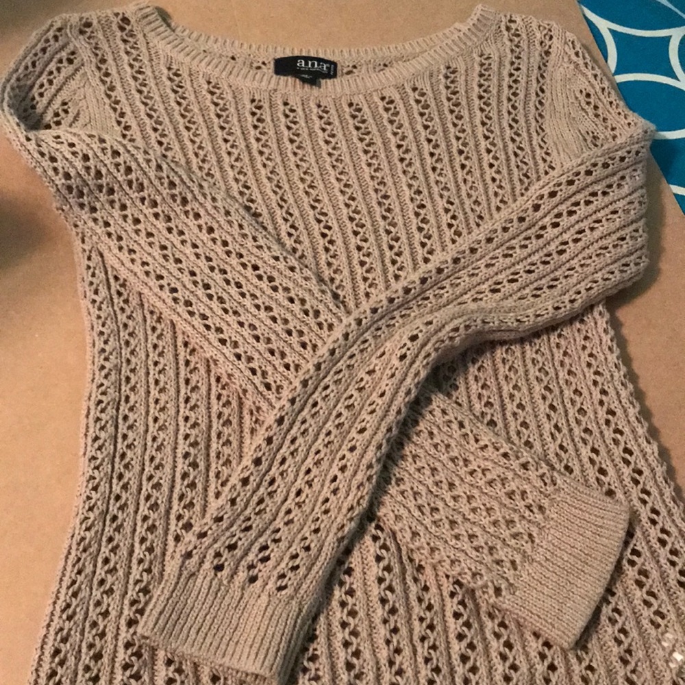 Tan sweater! - Picture 2 of 3